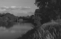 Kanalbrücke (Graustufen)