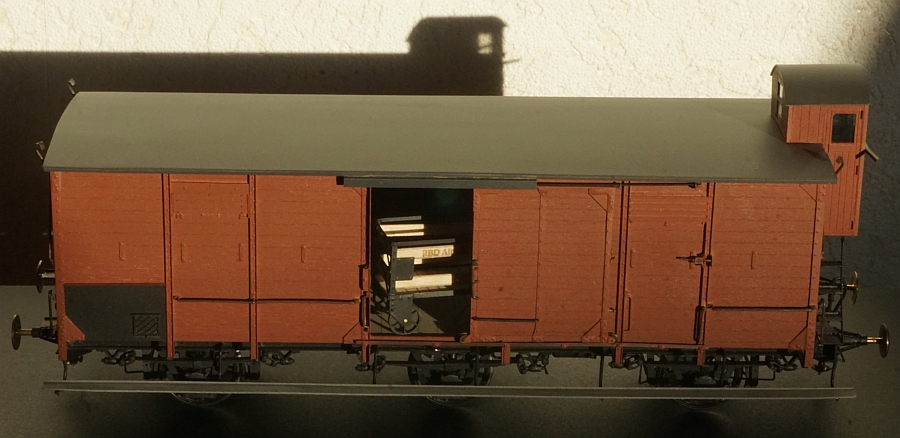 G10